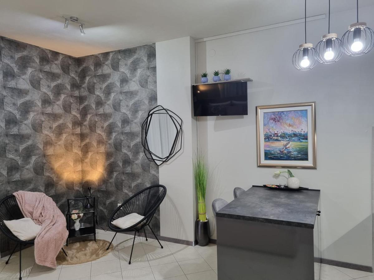 Onlystudio With Free Parking Zadar Exteriör bild